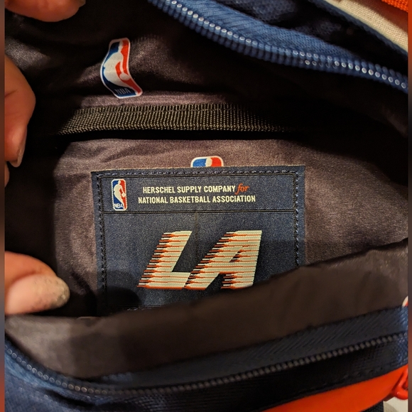 Herschel LA Clippers Fanny pack - Picture 6 of 6